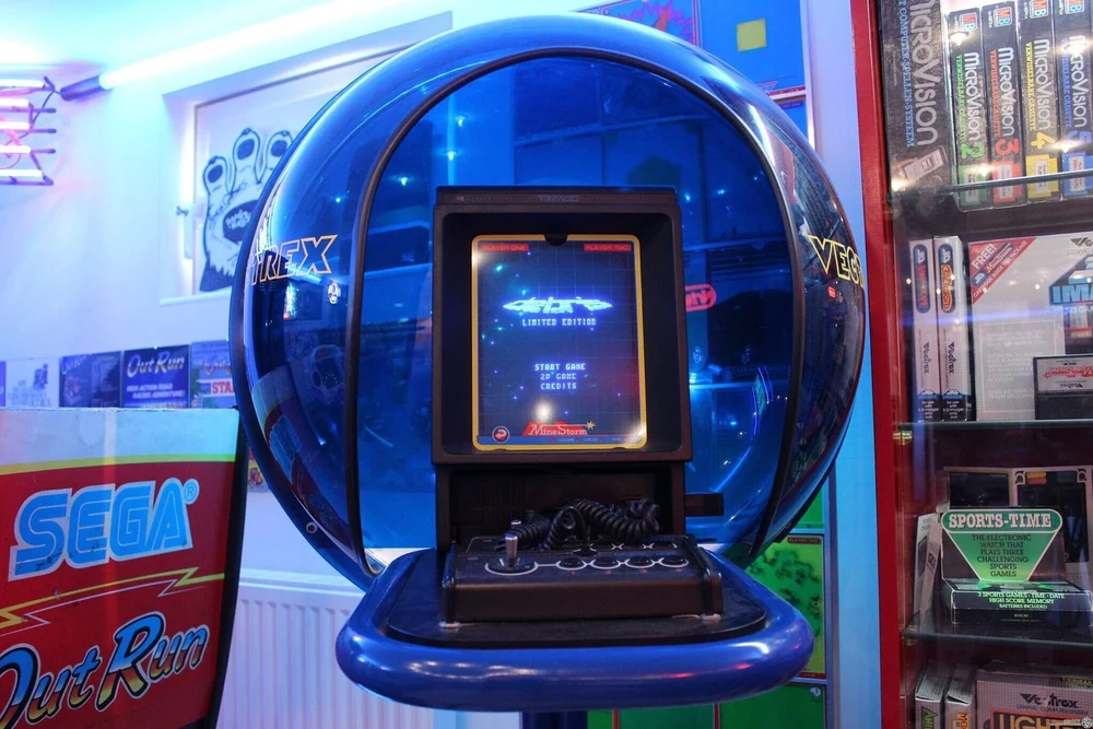 MB Vectrex Globe Kiosk