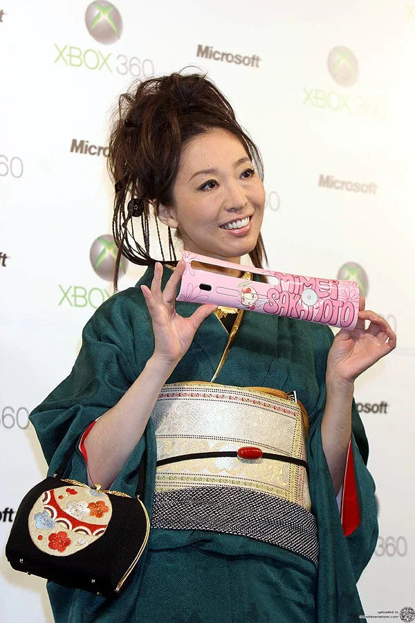 Microsoft Xbox 360 Japan Celeb #06 - Mimei Sakamoto Faceplate