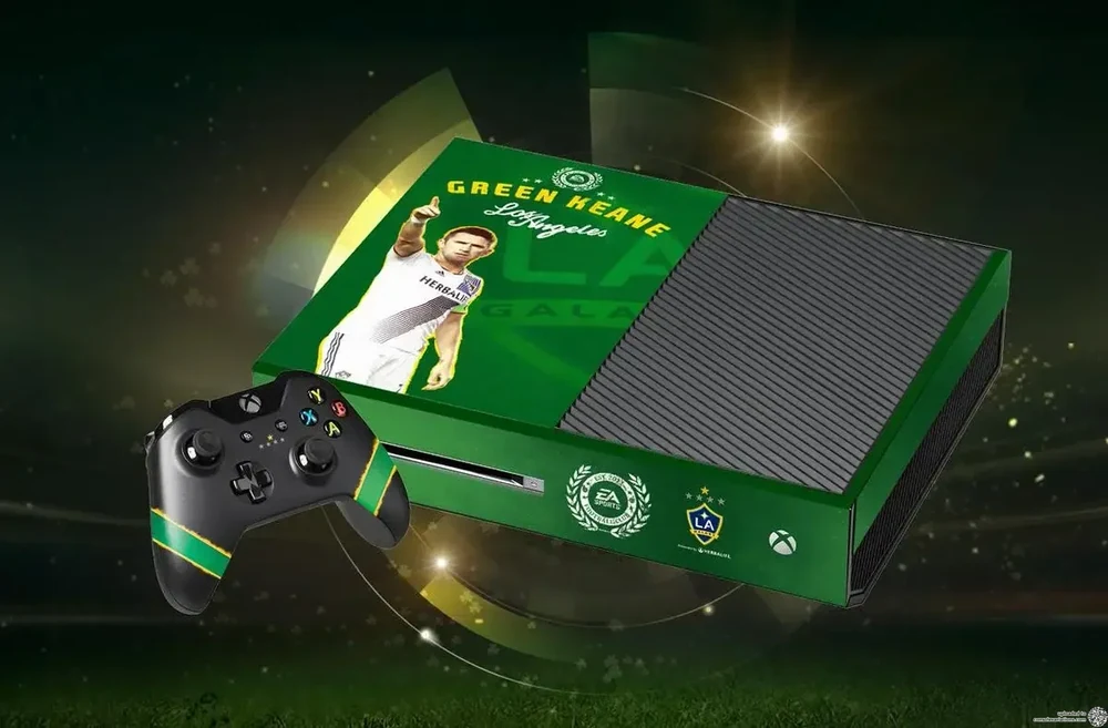Microsoft Xbox One LA Galaxy Green Robbie Keane
