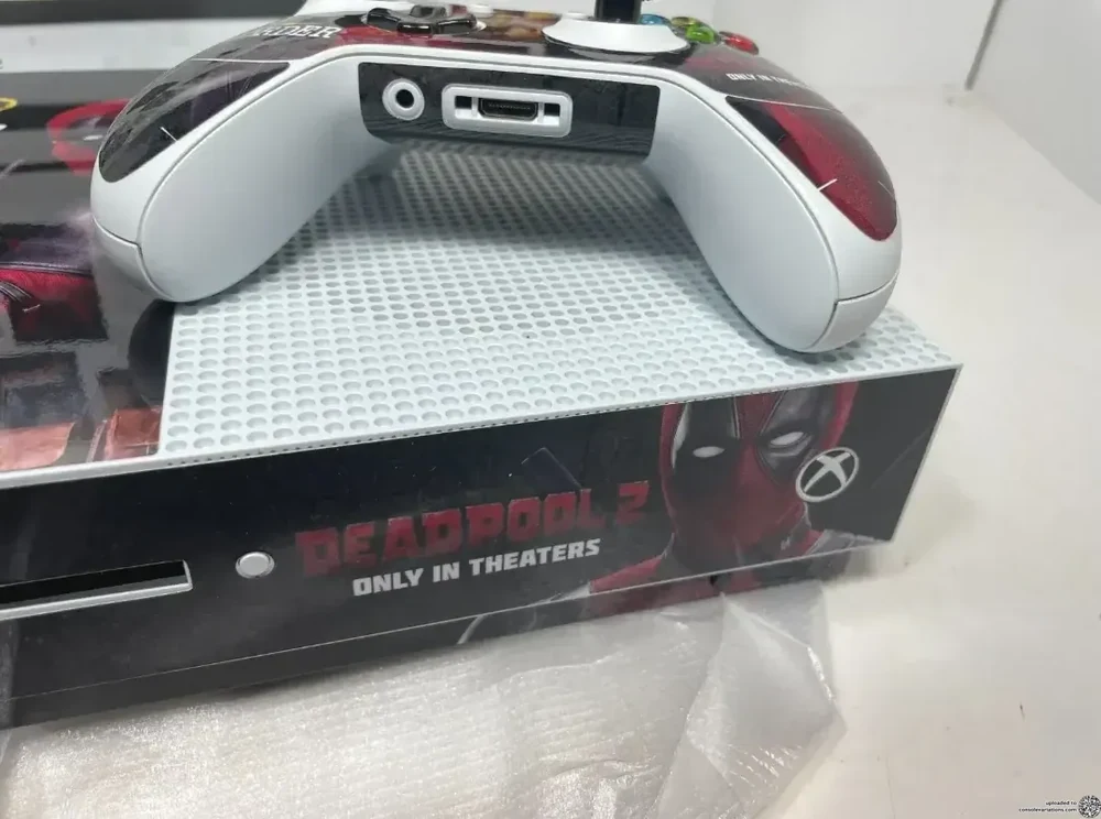 Microsoft Xbox One S Deadpool 2