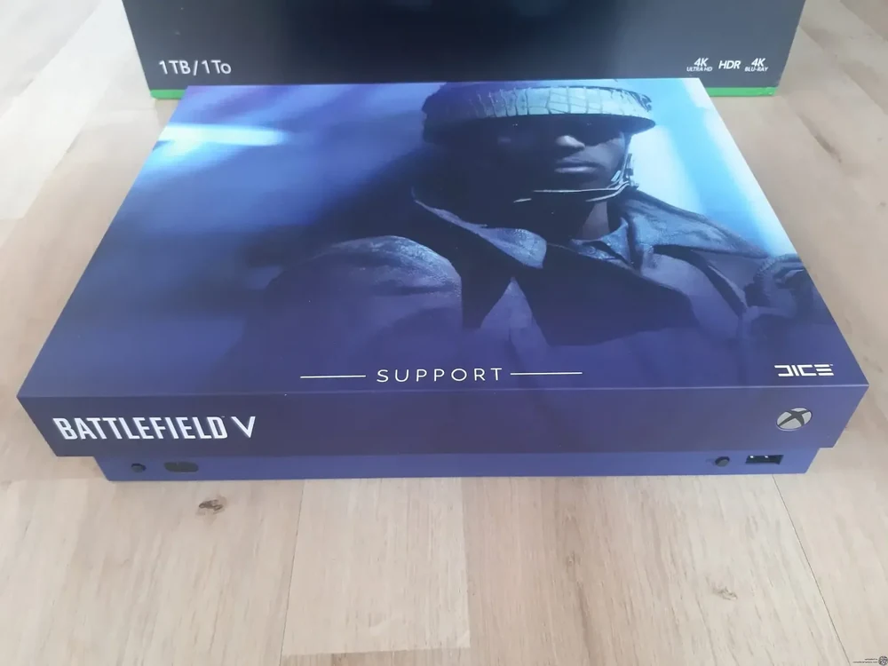 Microsoft Xbox One X Battlefield V Squad