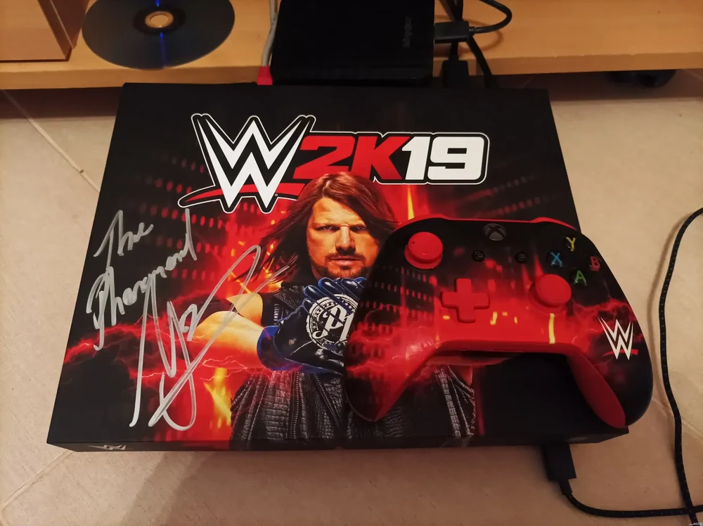Microsoft Xbox One X WWE 2K19