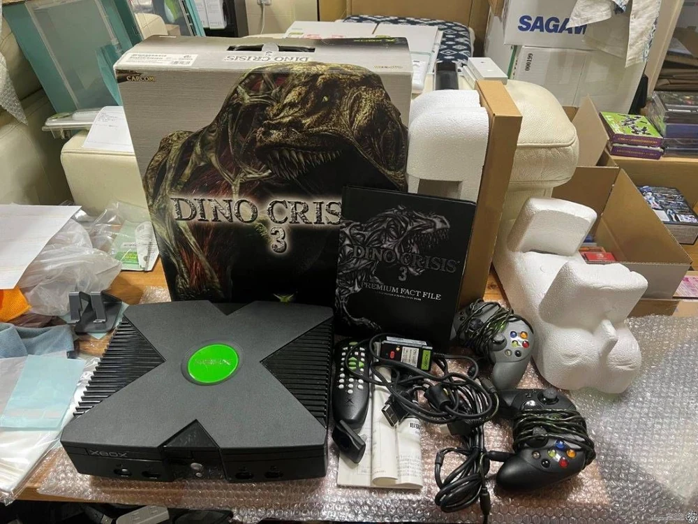 Microsoft Xbox Dino Crisis 3 Bundle