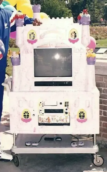 Sega Mega Drive Genesis Sabriya's Castle of Fun Kiosk