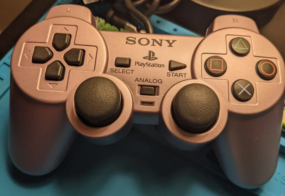 Sony PlayStation 2 50 Millionth Edition Sakura Pink Controller
