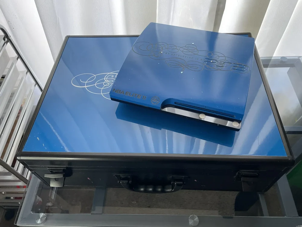 Sony PlayStation 3 NBA Elite 11 console