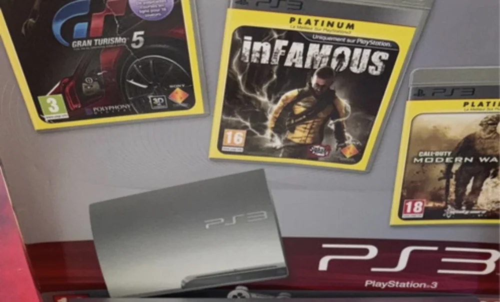Sony PlayStation 3 Slim Gran Turismo 5 + inFamous + Call of Duty Modern Warfare 2 Platinum Bundle
