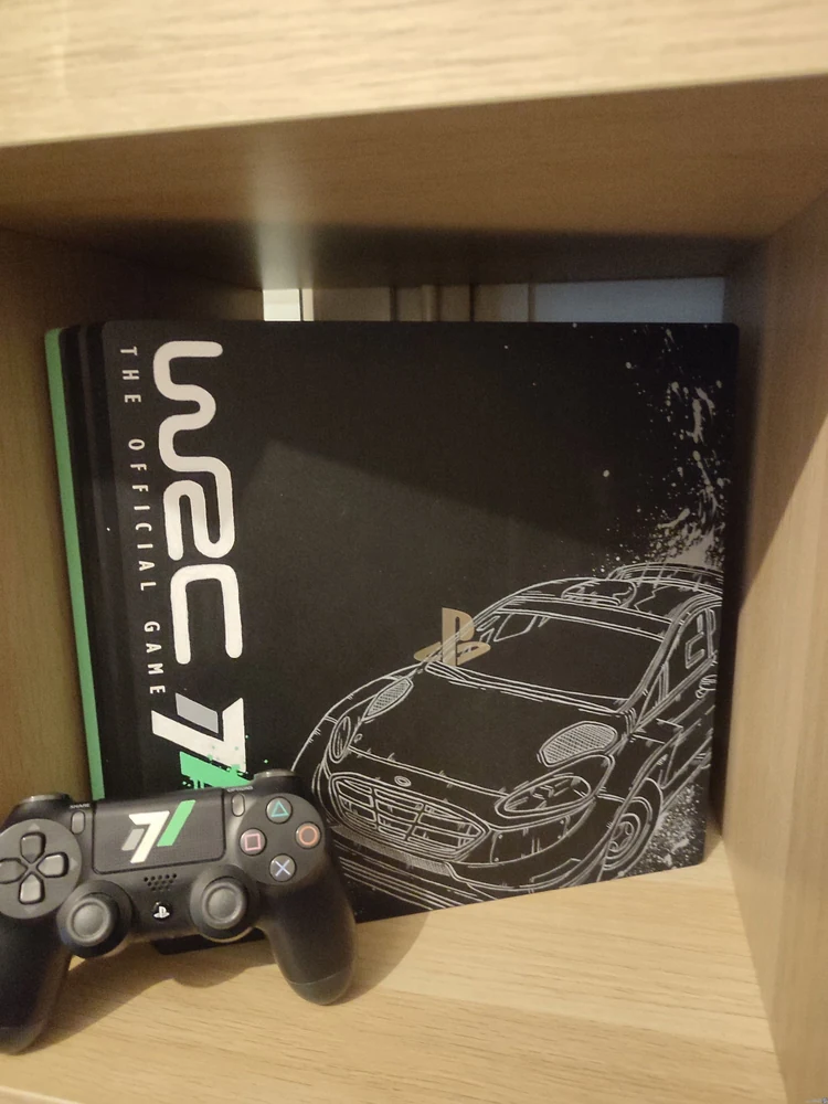 Sony PlayStation 4 Pro EA Sports WRC 7Console