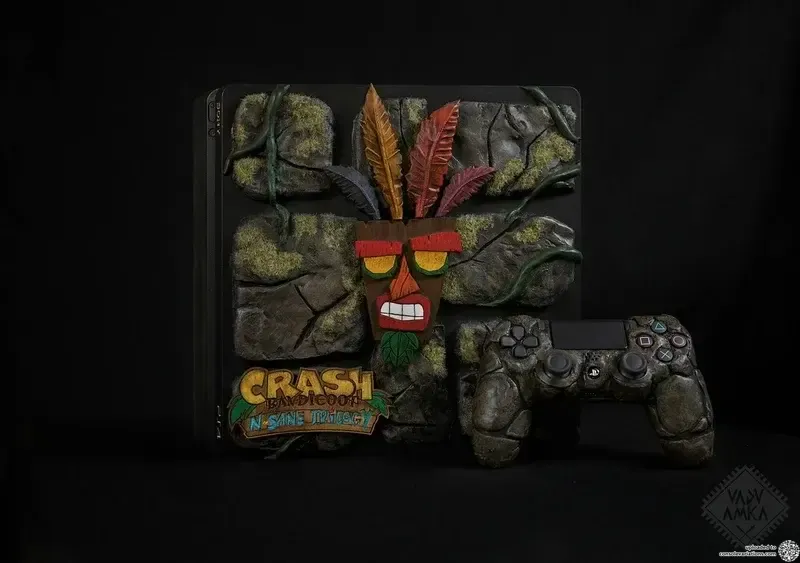 Sony PlayStation 4 Slim Crash Bandicoot N-sane Trilogy