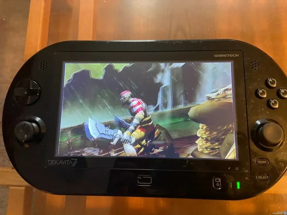 GameTech PlayStation TV DekaVita7 Dock