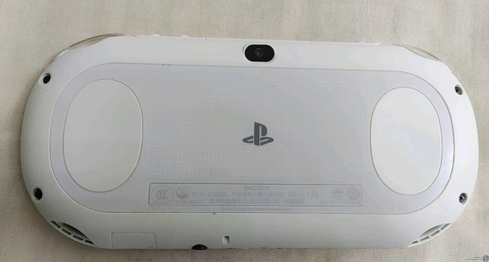 Sony PS Vita slim PCH-2009B (CN)