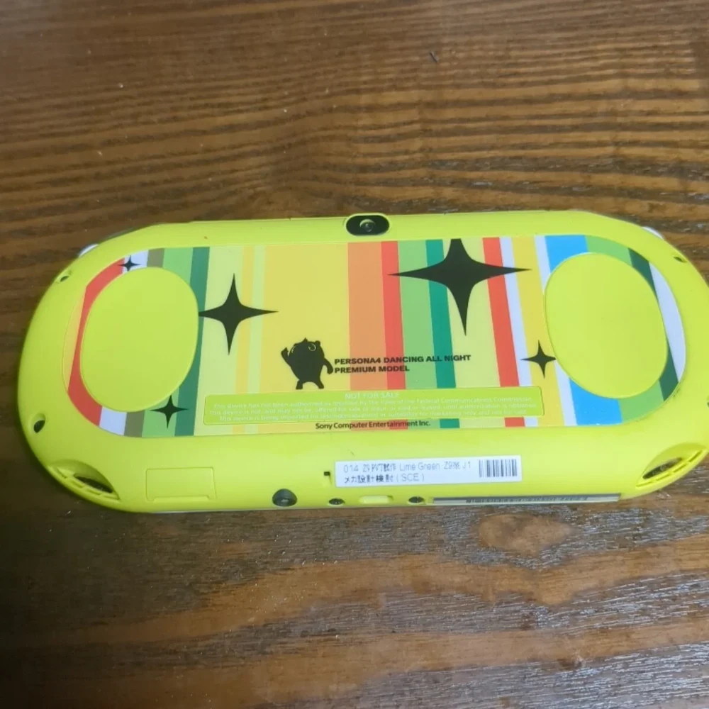 Sony PlayStation Vita persona CPv-2000Z9P6 Prototype