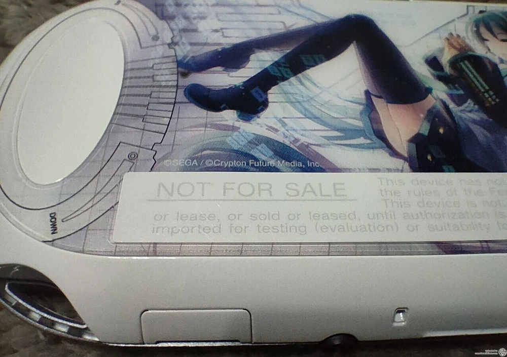 Sony PS Vita CEM-3000NZ1 Hatsune Miku Prototype