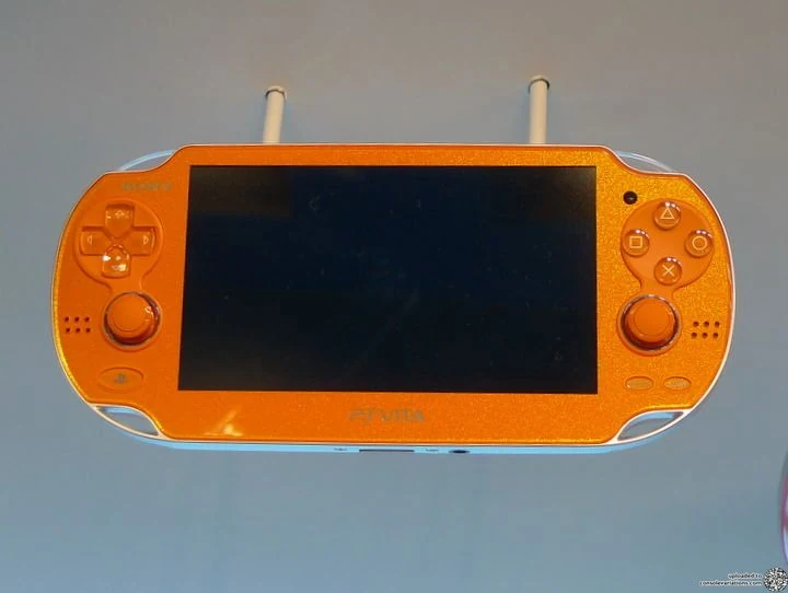 Sony PS Vita "Orange" Presentation Prototype Dummy